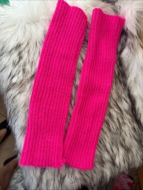 Bright Fuchsia Ribbed Knit Leg Warmers